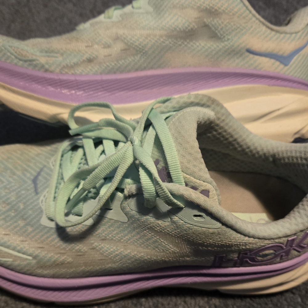 HOKA Women's Clifton 9 Shoes